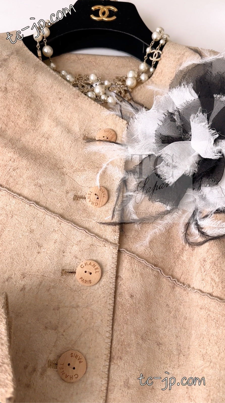 CHANEL 00C Beige Calf Skin Suede Leather Collarless Jacket 34 36 シャネル ベージュ カーフスキン スウェード レザー ノーカラー ジャケット 即発