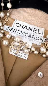 CHANEL 00C Beige Calf Skin Suede Leather Collarless Jacket 34 36 シャネル ベージュ カーフスキン スウェード レザー ノーカラー ジャケット 即発