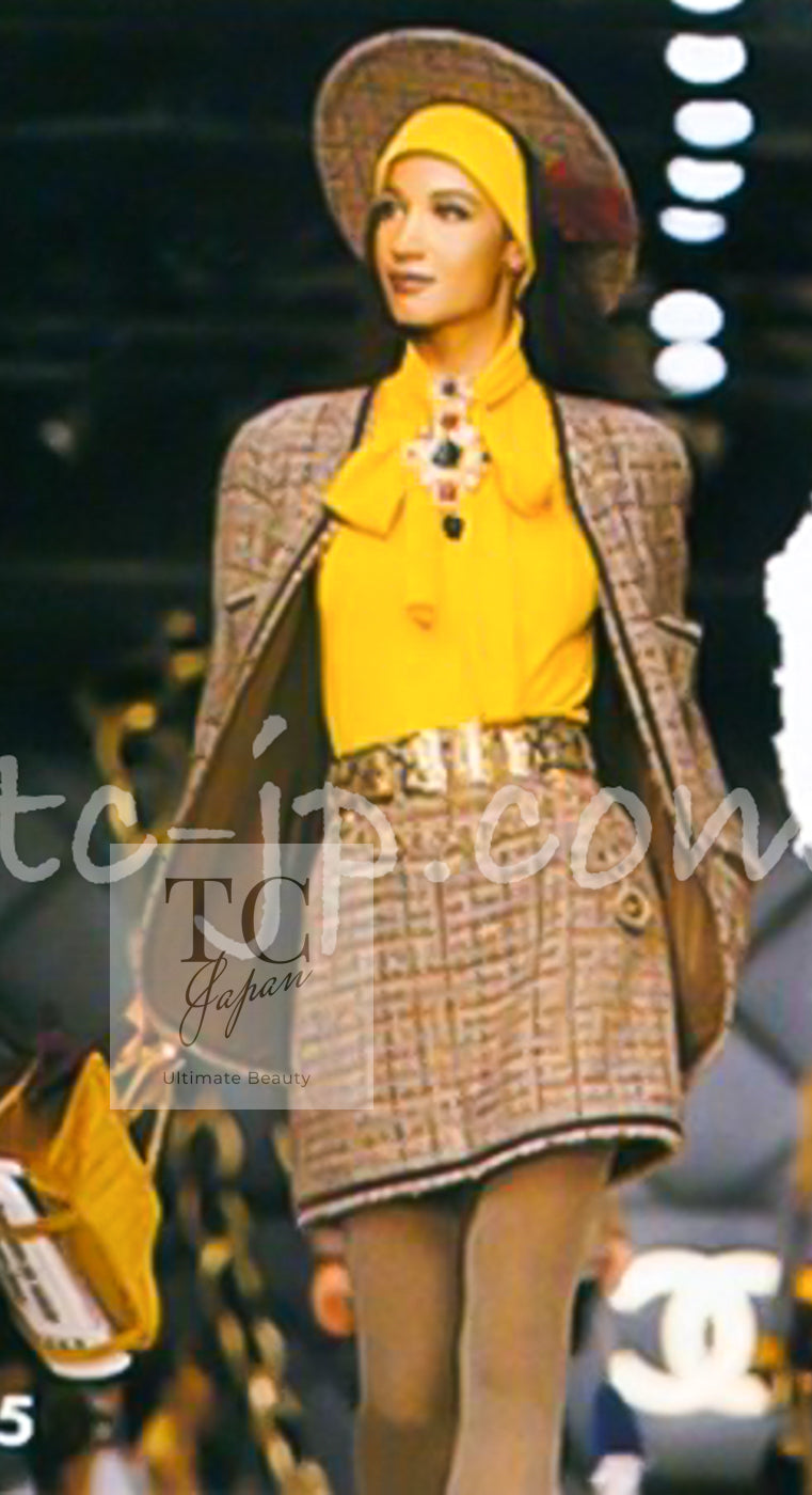 CHANEL 90A Vintage Red Wool Mohair Gold CC Button Jacket Coat 40 42 シャネル ヴィンテージ レッド ウール モヘア ゴールド ココボタン ジャケット コート 即発
