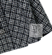 CHANEL 19PS Black Gray Silver Metallic Cropped Tweed Jacket 38 シャネル グレー シルバー メタリック クロップド ツイード ジャケット 即発