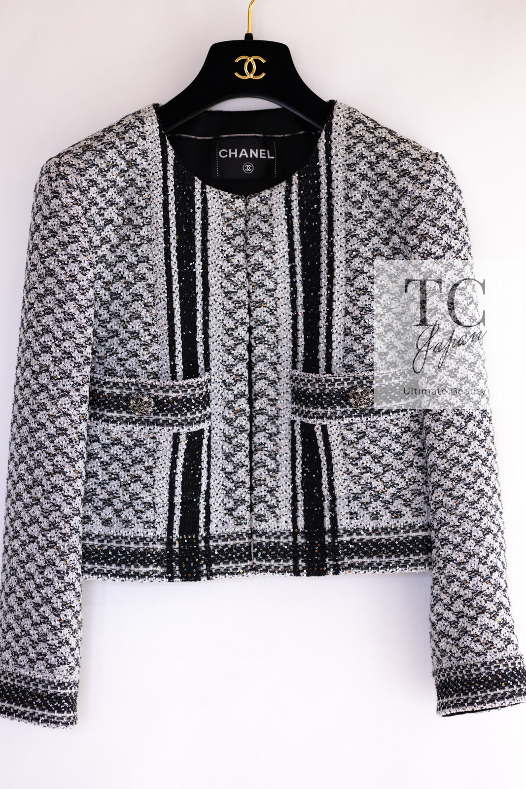 CHANEL 15C Gray White Black Sequin Gripoix Buttons Tweed Jacket 36 38 シャネル グレー ホワイト ブラック スパンコール ツイード ジャケット グリポワボタン 即発