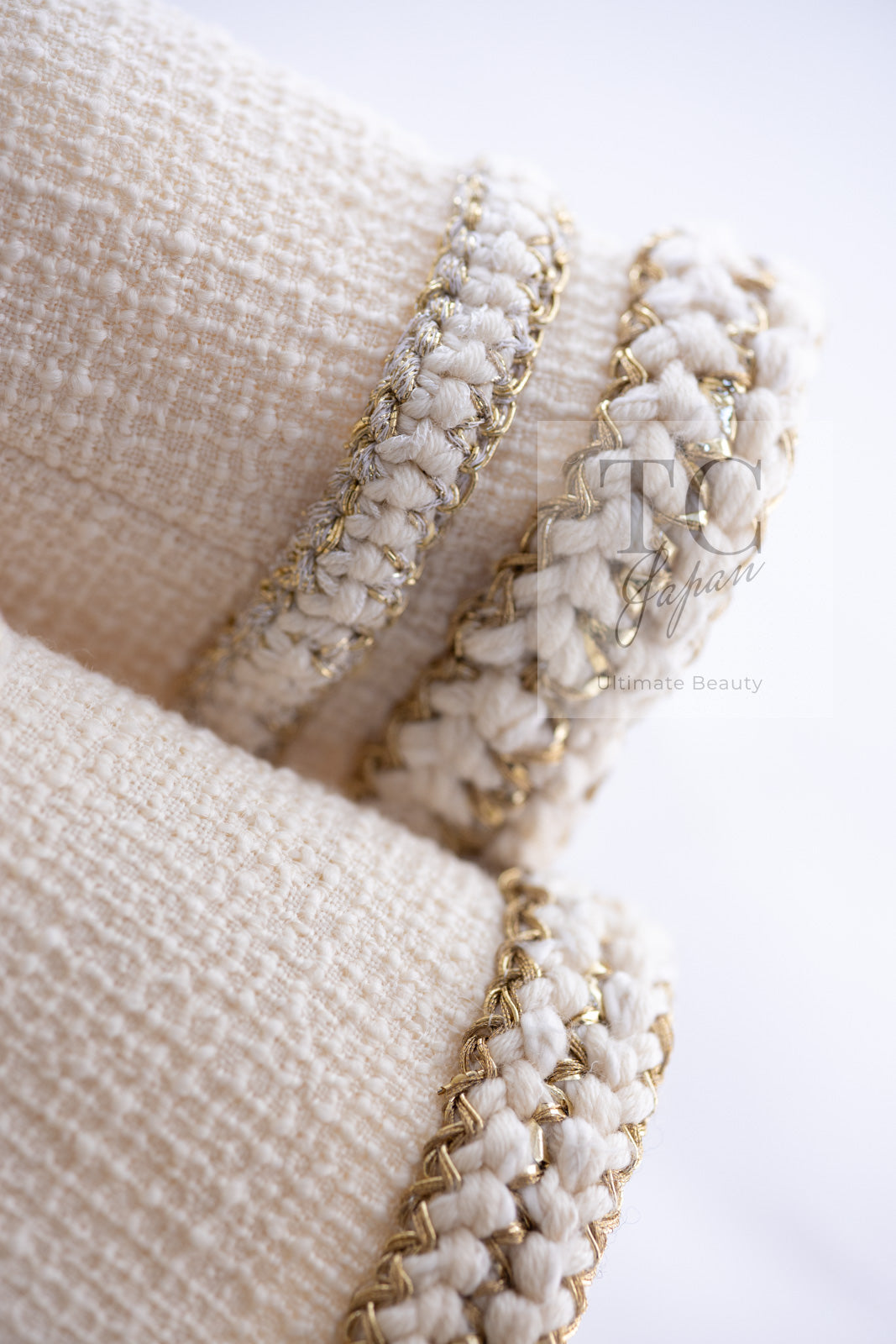 CHANEL 17PF Ivory Creme Gold Trim Wool Tweed Jacket 38 シャネル アイボリー クリーム ゴールド トリミング ウール ジャケット 即発