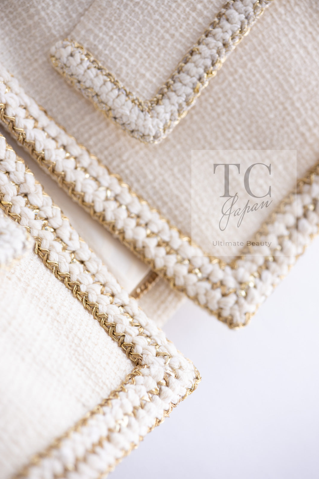 CHANEL 17PF Ivory Creme Gold Trim Wool Tweed Jacket 38 シャネル アイボリー クリーム ゴールド トリミング ウール ジャケット 即発