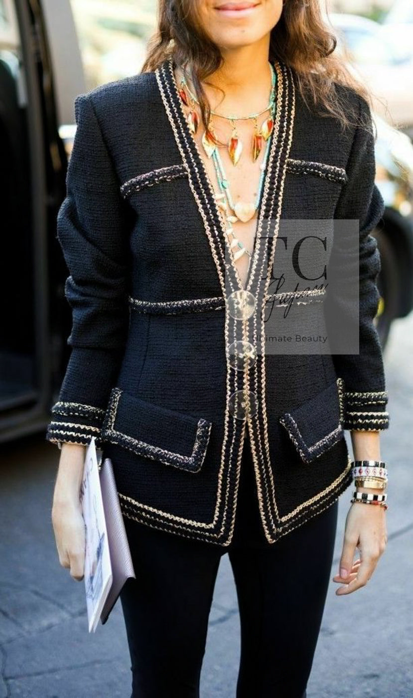 CHANEL 17PF Ivory Creme Gold Trim Wool Tweed Jacket 38 シャネル アイボリー クリーム ゴールド トリミング ウール ジャケット 即発
