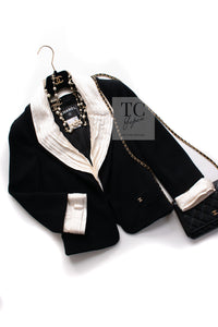 CHANEL 07A Black Detachable Ivory Collar 2 Way Wool Stretch Jacket 34 36 シャネル 女優 ブラック アイボリー取外可 襟 2 Way ウール ストレッチ ジャケット 即発