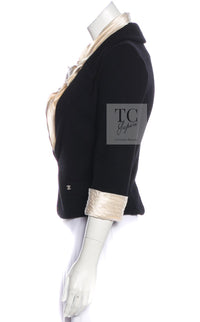 CHANEL 07A Black Detachable Ivory Collar 2 Way Wool Stretch Jacket 34 36 シャネル 女優 ブラック アイボリー取外可 襟 2 Way ウール ストレッチ ジャケット 即発