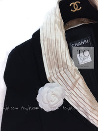 CHANEL 07A Black Detachable Ivory Collar 2 Way Wool Stretch Jacket 34 36 シャネル 女優 ブラック アイボリー取外可 襟 2 Way ウール ストレッチ ジャケット 即発