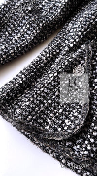 CHANEL 06S Gray Silver Metallic Trim Collarless Tweed Cardigan Jacket 34 シャネル グレー シルバー メタリック トリム 襟なし ツイード カーディガン ジャケット 即発