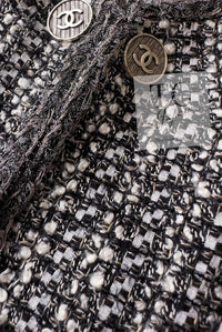 CHANEL 06S Gray Silver Metallic Trim Collarless Tweed Cardigan Jacket 34 シャネル グレー シルバー メタリック トリム 襟なし ツイード カーディガン ジャケット 即発
