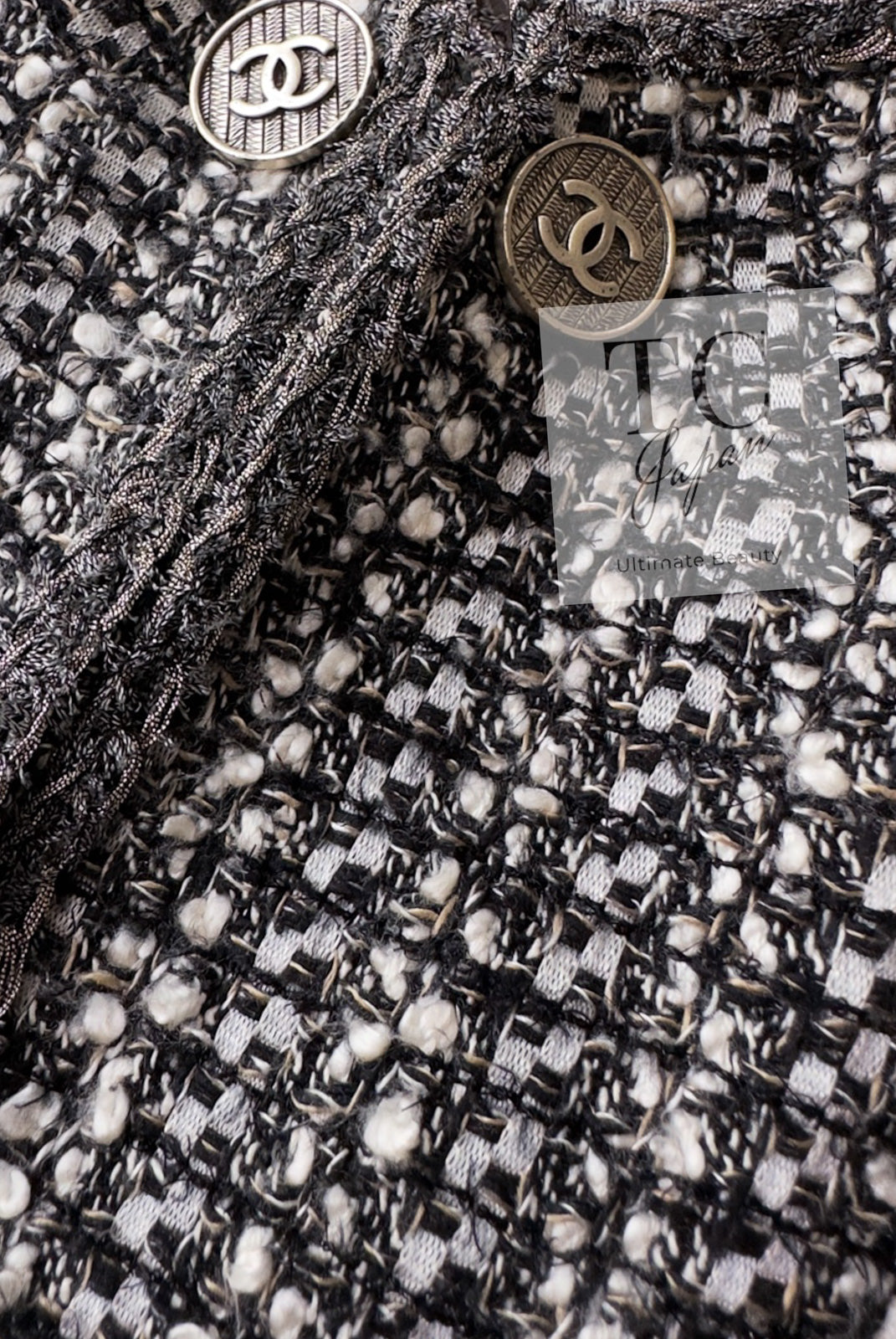 CHANEL 06S Gray Silver Metallic Trim Collarless Tweed Cardigan Jacket 34 シャネル グレー シルバー メタリック トリム 襟なし ツイード カーディガン ジャケット 即発