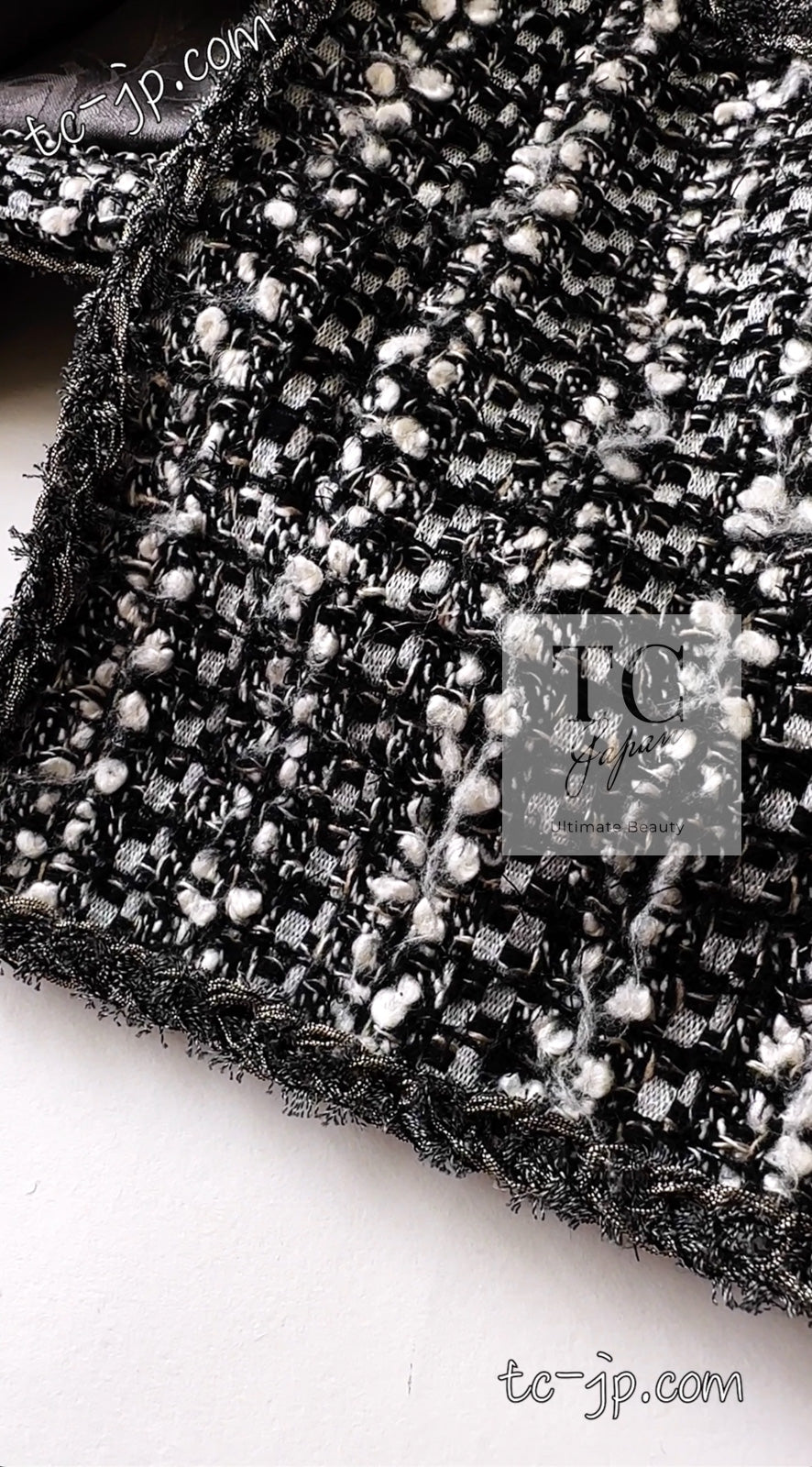 CHANEL 06S Gray Silver Metallic Trim Collarless Tweed Cardigan Jacket 34 シャネル グレー シルバー メタリック トリム 襟なし ツイード カーディガン ジャケット 即発