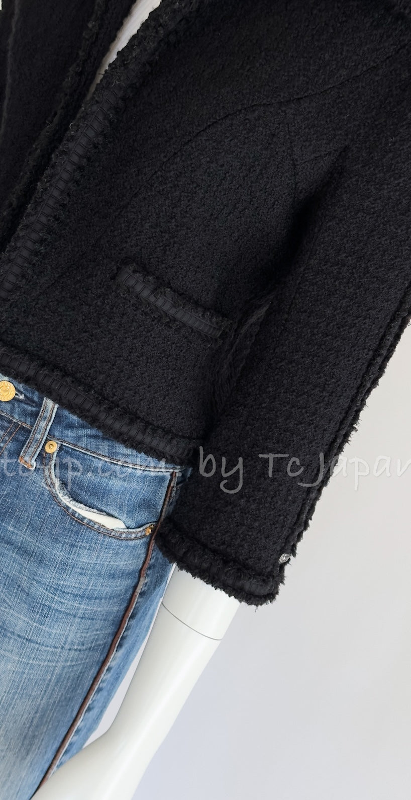 CHANEL 09A Black Wool Lion Buttons Tweed Jacket Tops Skirt Suit Set up Victoria Beckham 40 42 シャネル ブラック ウール ツイード ジャケット トップス スカート スーツ セットアップ 即発