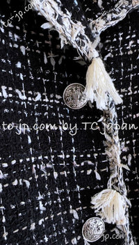 CHANEL 05C Black Creme Fringe Trimmed Tweed Jacket 36 38 シャネル ブラック クリーム フリンジトリミング ツイード ジャケット 即発