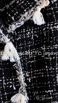 CHANEL 05C Black Creme Fringe Trimmed Tweed Jacket 36 38 シャネル ブラック クリーム フリンジトリミング ツイード ジャケット 即発