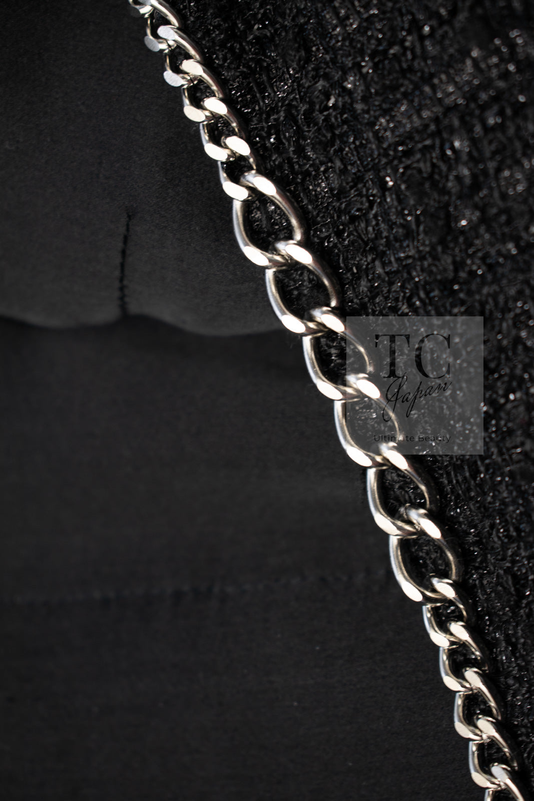 CHANEL 06S Black Metallic Chain Trim Tweed Jacket 38 シャネル ブラック メタリック チェーン トリム ツイード ジャケット 即発