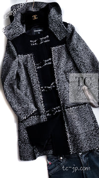 CHANEL 11A Black Gray Wool Hooded Duffle Tweed Coat 36 38 シャネル ブラック グレー ウール ダッフル フード ツイード コート 即発