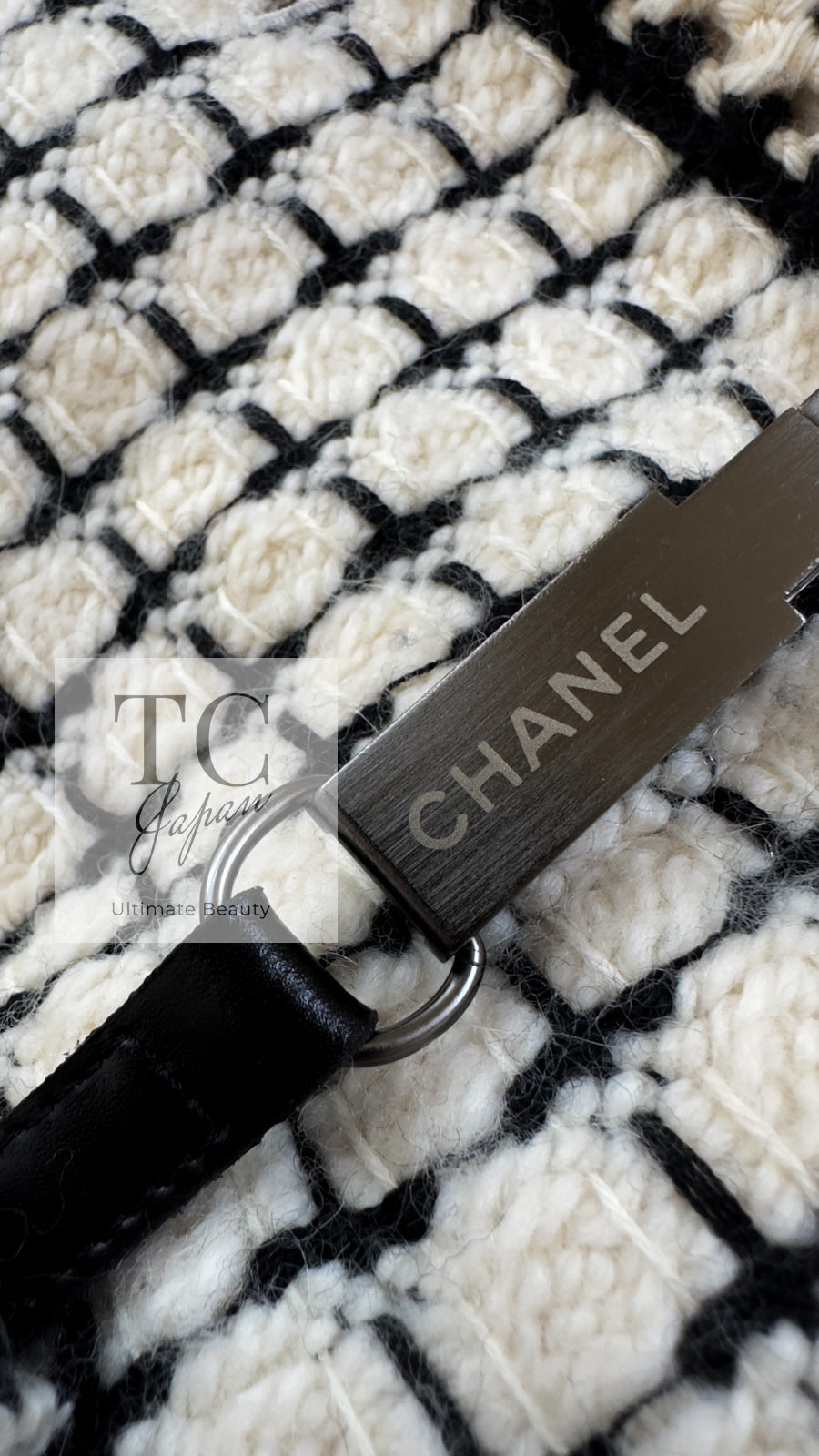 CHANEL 00A Creme Ivory Black Check Wool Alpaca Mohair Belt Tweed Coat 38 シャネル クリーム アイボリー ブラック チェック ウール アルパカ ベルト ツイード コート 即発