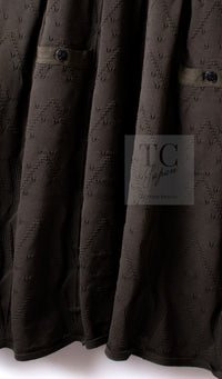 CHANEL 08S Dark Olive Pointelle Knit Dress 36 38 シャネル ダークオリーブ ポワンテル ニット ココボタン ワンピース 即発