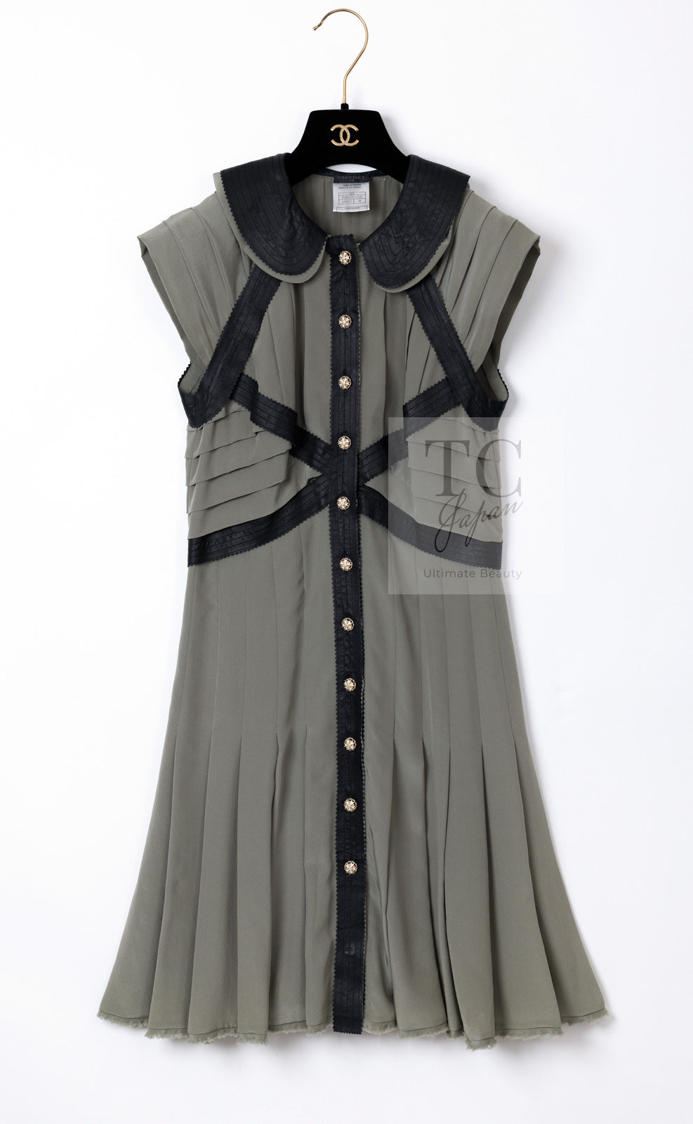 CHANEL 08A Olive Silk Leather Trim Pleated Dress 38 シャネル オリーブ シルク カーフ レザー トリム プリーツ ワンピース 即発