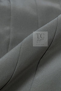 CHANEL 08A Olive Silk Leather Trim Pleated Dress 38 シャネル オリーブ シルク カーフ レザー トリム プリーツ ワンピース 即発