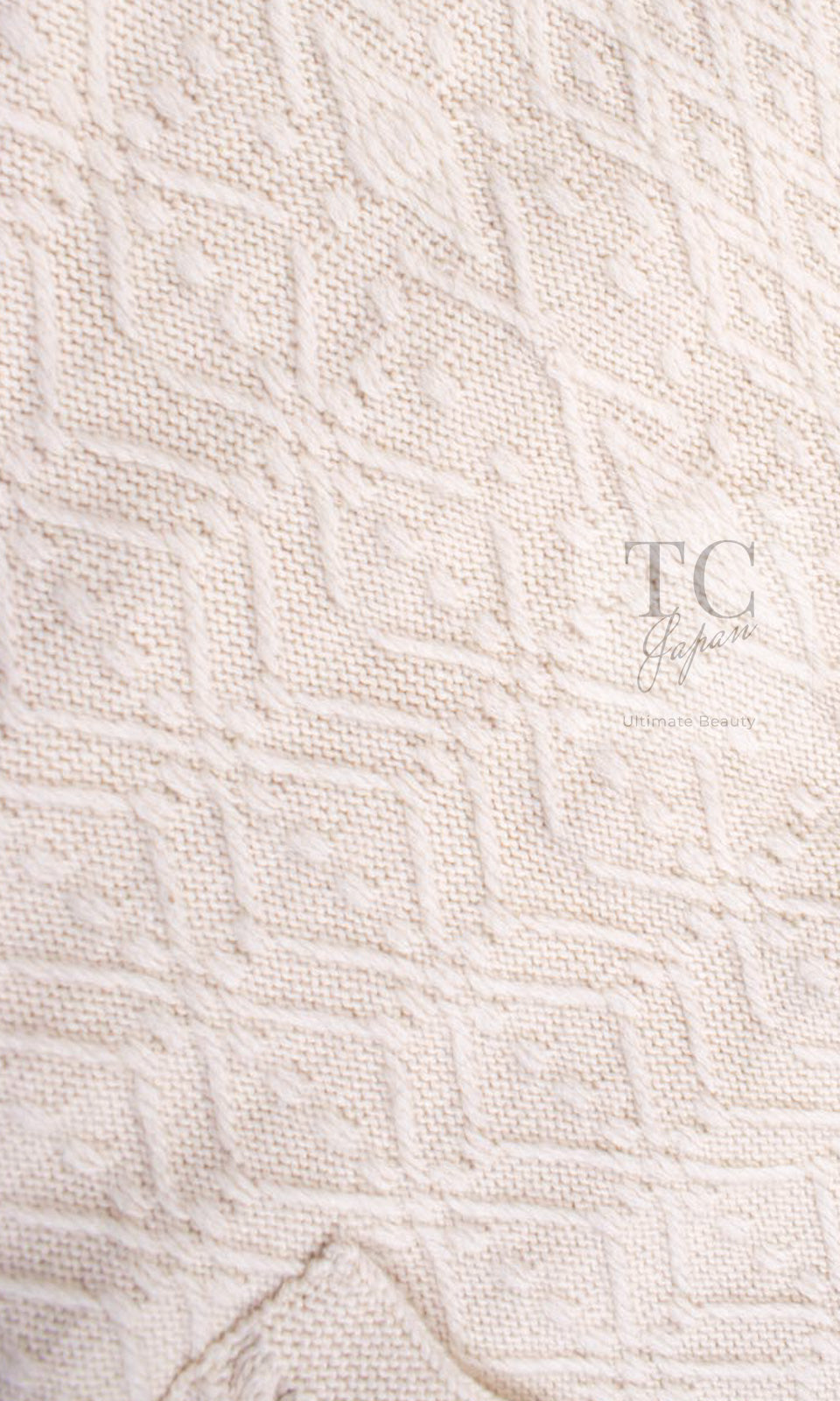 CHANEL 13B Ivory CC Logo Buttons Cashmere Knit Dress 42 シャネル アイボリー ココボタン カシミア 100% ニット ワンピース 即発