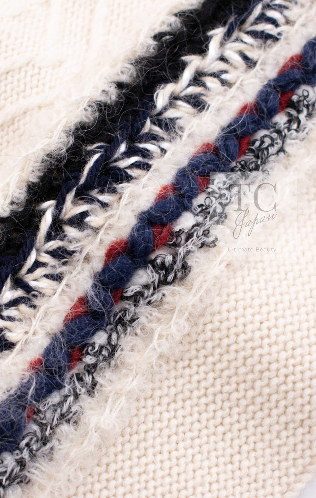 CHANEL 13B Ivory CC Logo Buttons Cashmere Knit Dress 42 シャネル アイボリー ココボタン カシミア 100% ニット ワンピース 即発