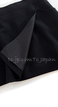 CHANEL 07A Black Wool Jacket Skirt Suit with Belt 44 46 シャネル ブラック ウール 100% ジャケット スカート スーツ ベルト付き 即発