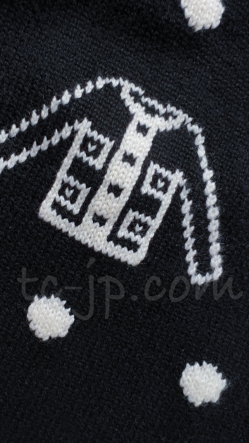 CHANEL 08A Black Dot Logo Cashmere Knit Sweater 36 38 シャネル ブラック ドット ロゴ カシミヤ ニット セーター 即発