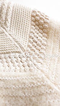 CHANEL 06A Ivory Creme Cashmere Mohair Cape Cardigan 36 38 シャネル カシミア モヘア アイボリー クリーム ポンチョ ケープ カーディガン 即発