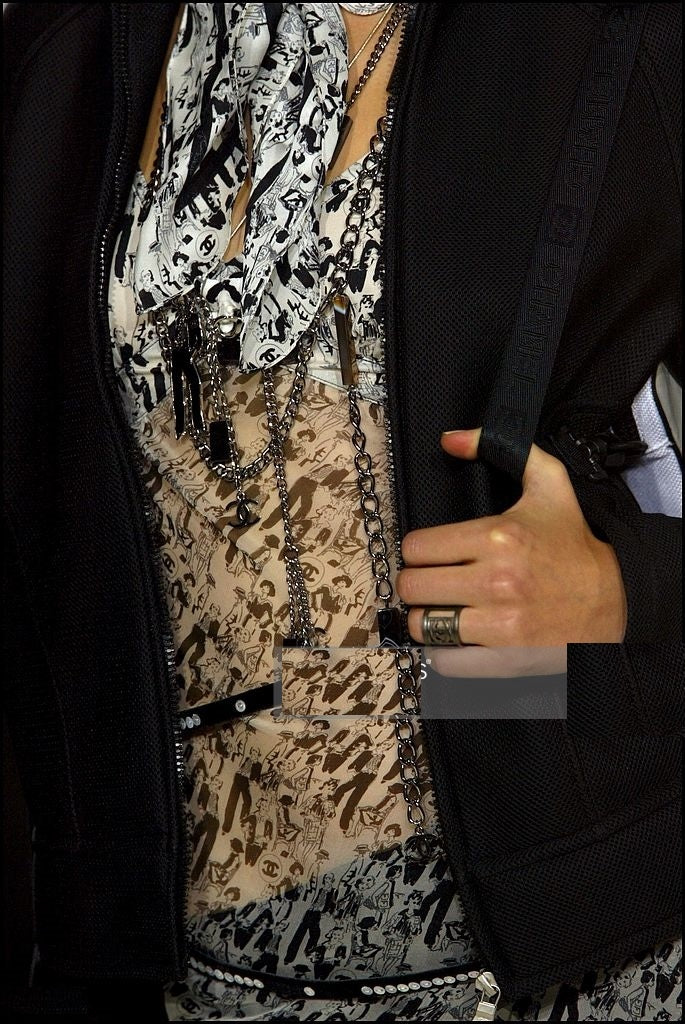 CHANEL 03S Ivory Black CC Logo Silk Tops 36 38 シャネル アイボリー ブラック CC ロゴ シルク トップス チュニック カットソー 即発