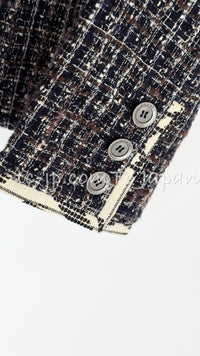CHANEL 06S Gray Beige CC Logo Tweed Jacket Skirt Suit 38 シャネル CCロゴ グレー ベージュ ツイード ジャケット スカート スーツ 即発