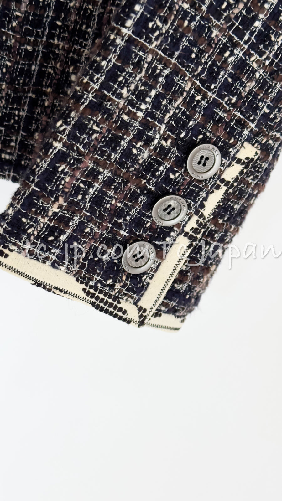 CHANEL 06S Gray Beige CC Logo Tweed Jacket Skirt Suit 38 シャネル CCロゴ グレー ベージュ ツイード ジャケット スカート スーツ 即発