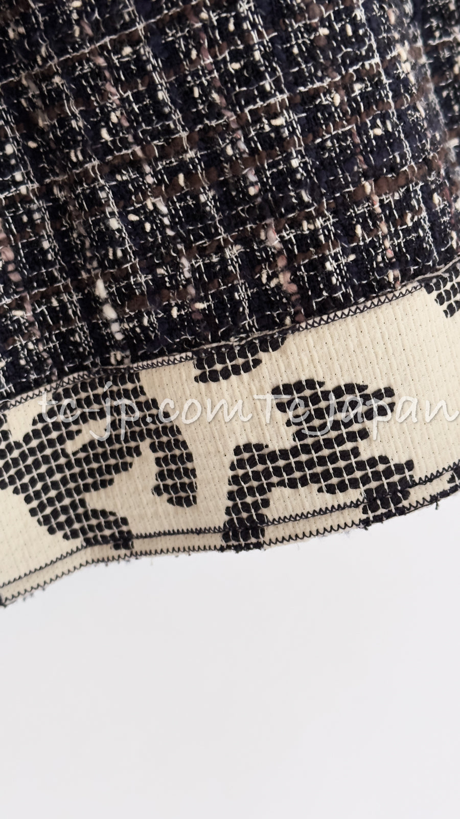 CHANEL 06S Gray Beige CC Logo Tweed Jacket Skirt Suit 38 シャネル CCロゴ グレー ベージュ ツイード ジャケット スカート スーツ 即発