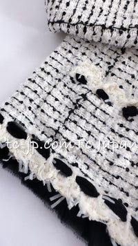 CHANEL 05S White Black Tweed Cardigan Jacket 34 36 シャネル ホワイト ブラック リボン ツイード カーディガン ジャケット 即発