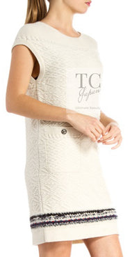 CHANEL 13B Ivory CC Logo Buttons Cashmere Knit Dress 42 シャネル アイボリー ココボタン カシミア 100% ニット ワンピース 即発