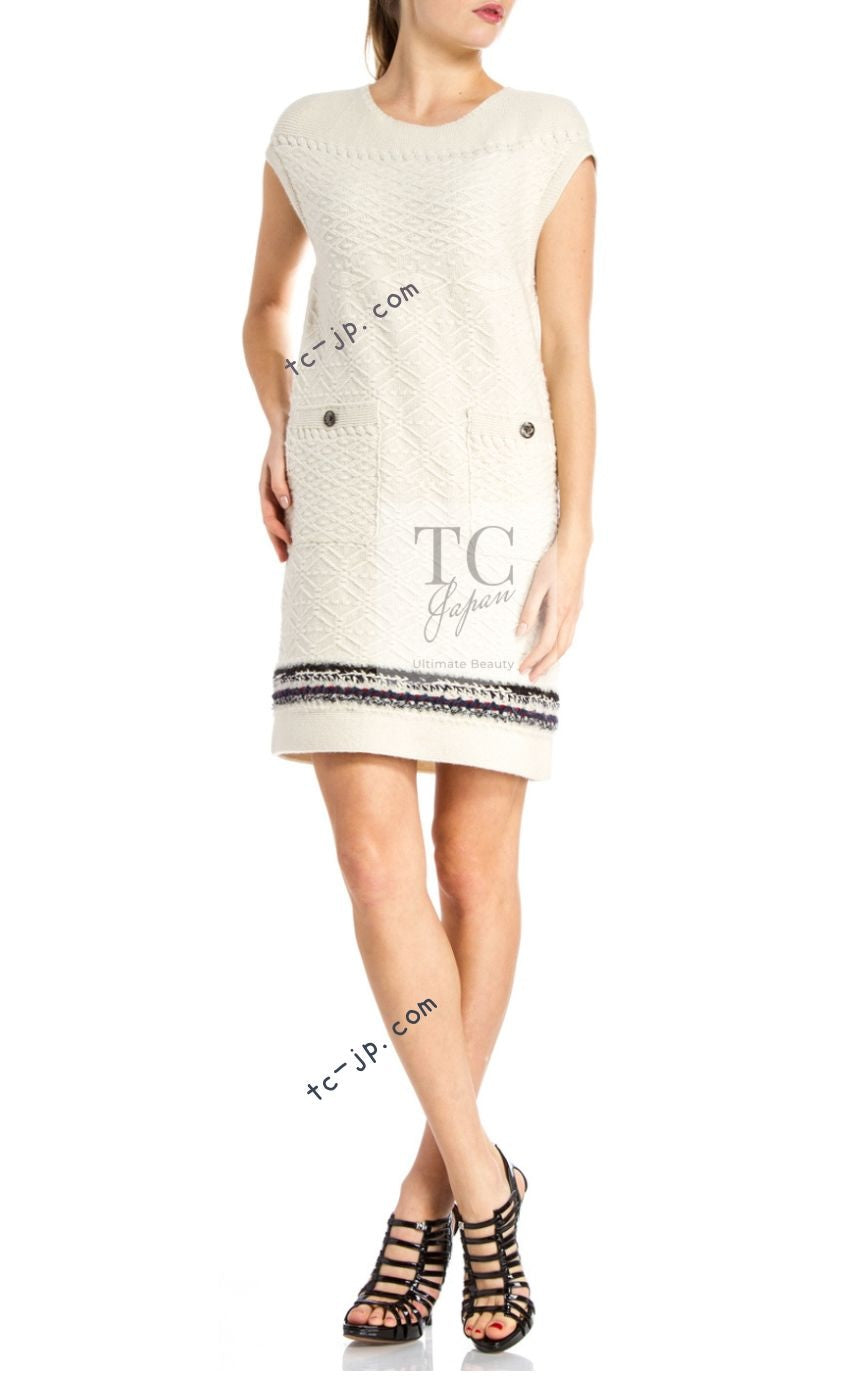 CHANEL 13B Ivory CC Logo Buttons Cashmere Knit Dress 42 シャネル アイボリー ココボタン カシミア 100% ニット ワンピース 即発