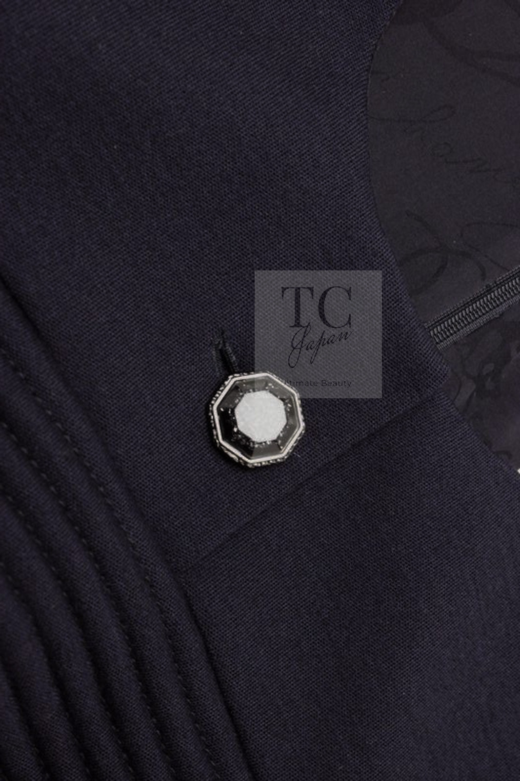 CHANEL 12A Navy Gripoix Button Wool Jersey Knit Dress 34 36 シャネル ネイビー グリポワ宝石 ボタン ウール ジャージ ニット ワンピース 即発 - TC JAPAN