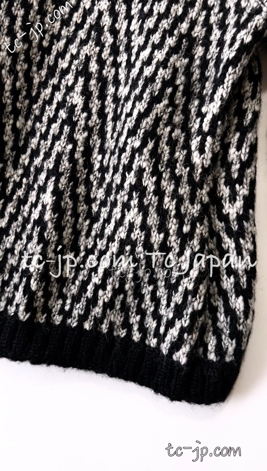 CHANEL 10A Black Ivory Wool Mohair Alpaca Knit Cardigan 34 シャネル ブラック アイボリー モヘア アルパカ ウール カーディガン 即発