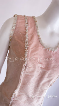 CHANEL 04S Ivory Beige Pink Coat Skirt Set 36 38 シャネル 生成り ベージュ ピンク コート スカート トップス セット 即発