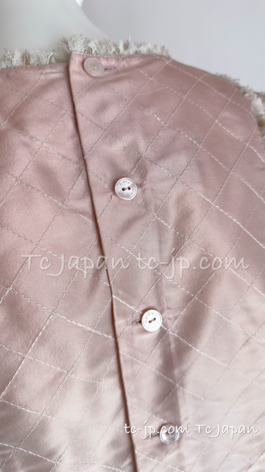 CHANEL 04S Ivory Beige Pink Coat Skirt Set 36 38 シャネル 生成り ベージュ ピンク コート スカート トップス セット 即発