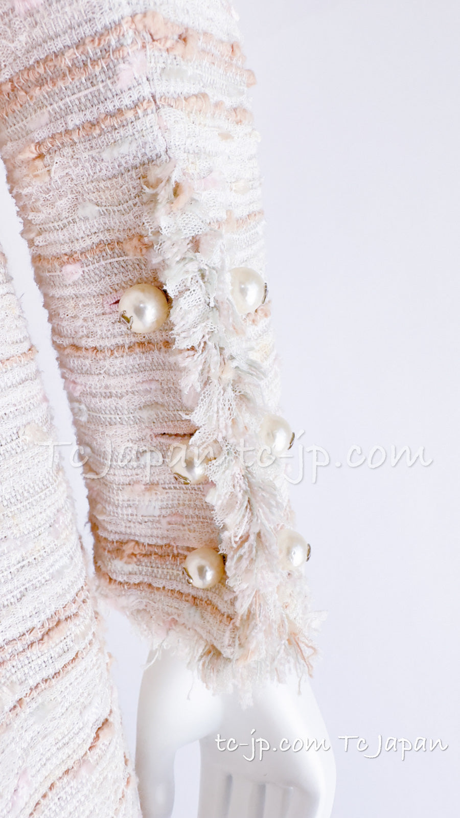 CHANEL 04S Ivory Beige Pink Coat Skirt Set 36 38 シャネル 生成り ベージュ ピンク コート スカート トップス セット 即発