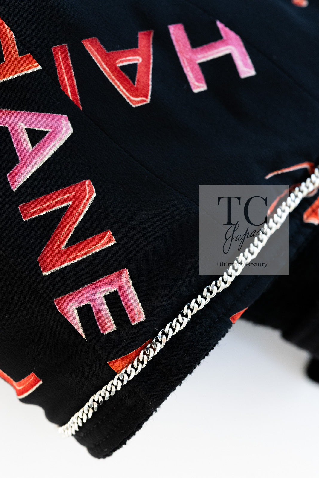 CHANEL 96S Black Rouge  Re d Pink Logo Tweed Jacket Skirt Suit 34 シャネル ブラック ルージュ レッド ピンク ロゴ ツイード ジャケット スカート スーツ 即発