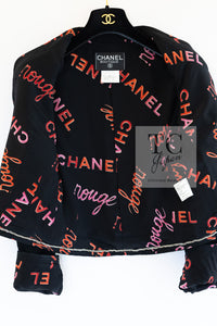 CHANEL 96S Black Rouge  Re d Pink Logo Tweed Jacket Skirt Suit 34 シャネル ブラック ルージュ レッド ピンク ロゴ ツイード ジャケット スカート スーツ 即発