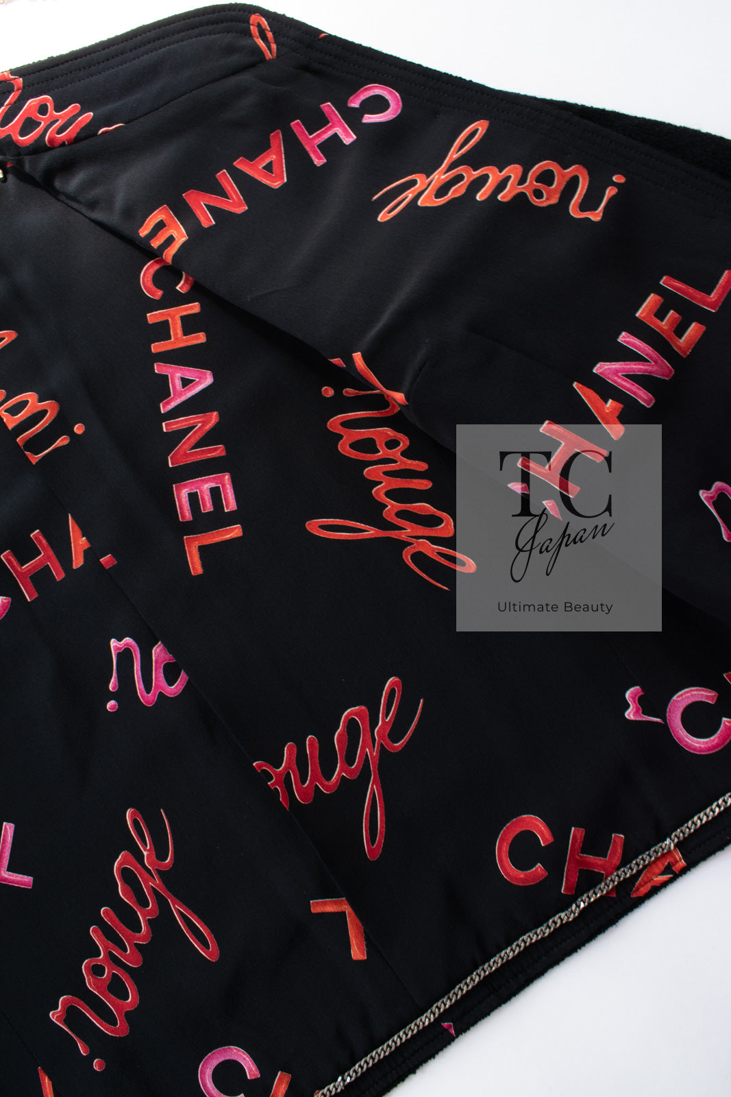 CHANEL 96S Black Rouge  Re d Pink Logo Tweed Jacket Skirt Suit 34 シャネル ブラック ルージュ レッド ピンク ロゴ ツイード ジャケット スカート スーツ 即発