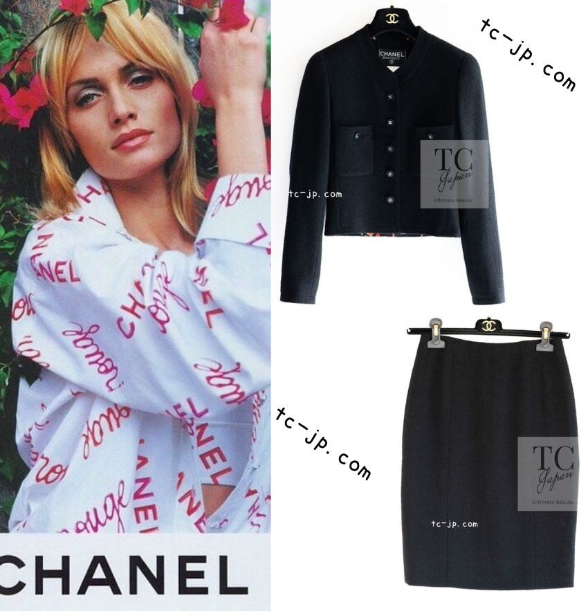 CHANEL 96S Black Rouge  Re d Pink Logo Tweed Jacket Skirt Suit 34 シャネル ブラック ルージュ レッド ピンク ロゴ ツイード ジャケット スカート スーツ 即発