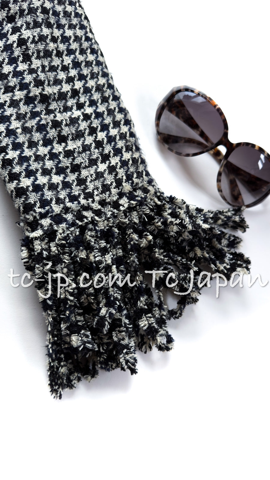 CHANEL 07S Black Gray Houndstooth Fringe Silk Linen Wool Tweed Jacket 34 36 シャネル ブラック グレー フリンジ ツイード ジャケット 千鳥格子 即発