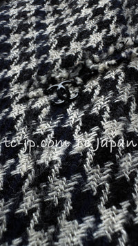 CHANEL 07S Black Gray Houndstooth Fringe Silk Linen Wool Tweed Jacket 34 36 シャネル ブラック グレー フリンジ ツイード ジャケット 千鳥格子 即発