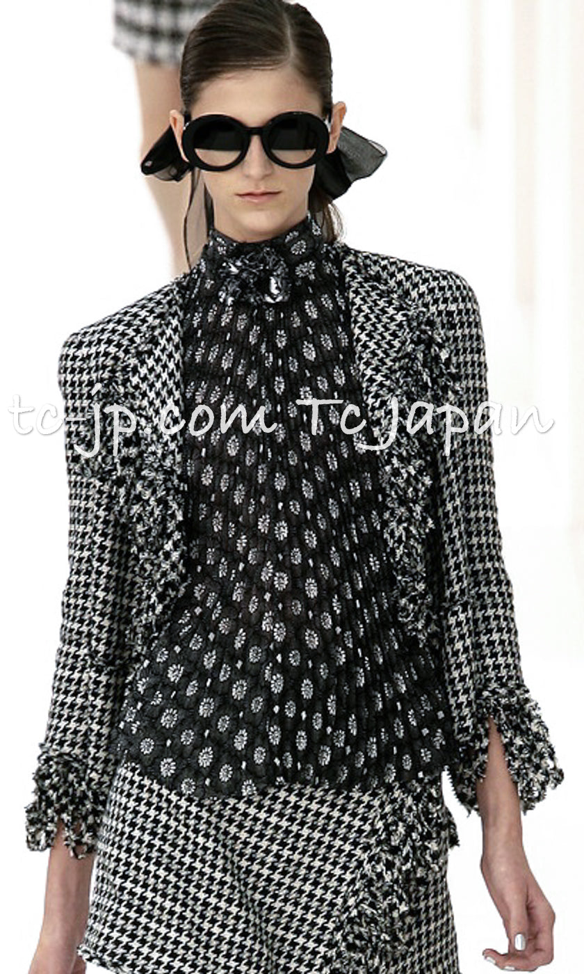 CHANEL 07S Black Gray Houndstooth Fringe Silk Linen Wool Tweed Jacket 34 36 シャネル ブラック グレー フリンジ ツイード ジャケット 千鳥格子 即発