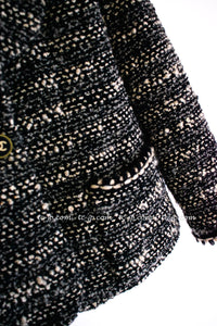 CHANEL 94A Vintage Black Mix Wool Tweed Jacket 36 38 シャネル ヴィンテージ スーパーモデルのブラック系 ウール ツイード ジャケット 即発 - TC JAPAN