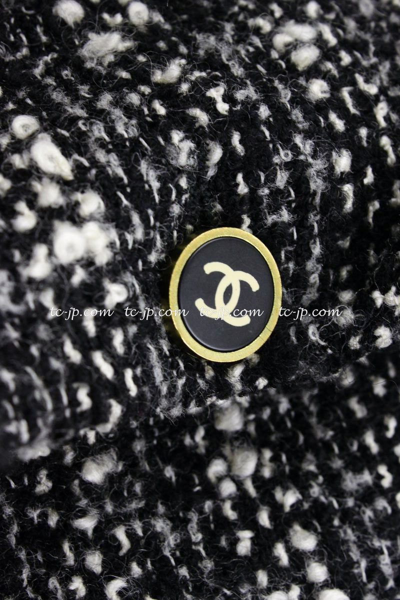 CHANEL 94A Vintage Black Mix Wool Tweed Jacket 36 38 シャネル ヴィンテージ スーパーモデルのブラック系 ウール ツイード ジャケット 即発 - TC JAPAN